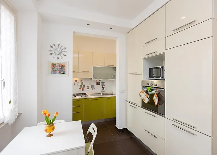 Tasso By In Apartment *